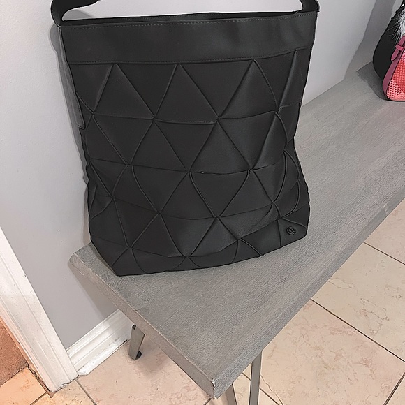 Lululemon work/computer bag - Picture 2 of 3